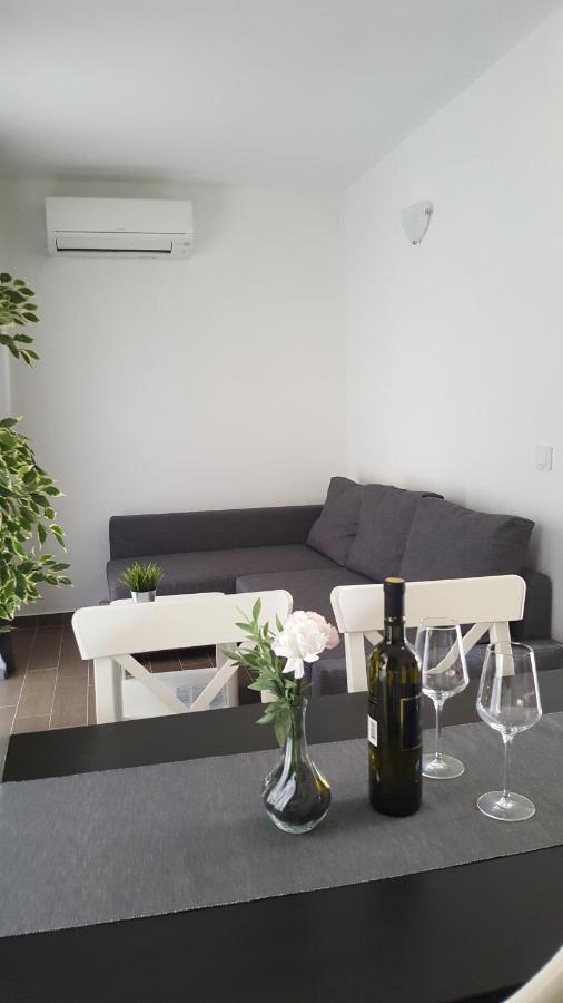 באסקה Apartments Artemis מראה חיצוני תמונה